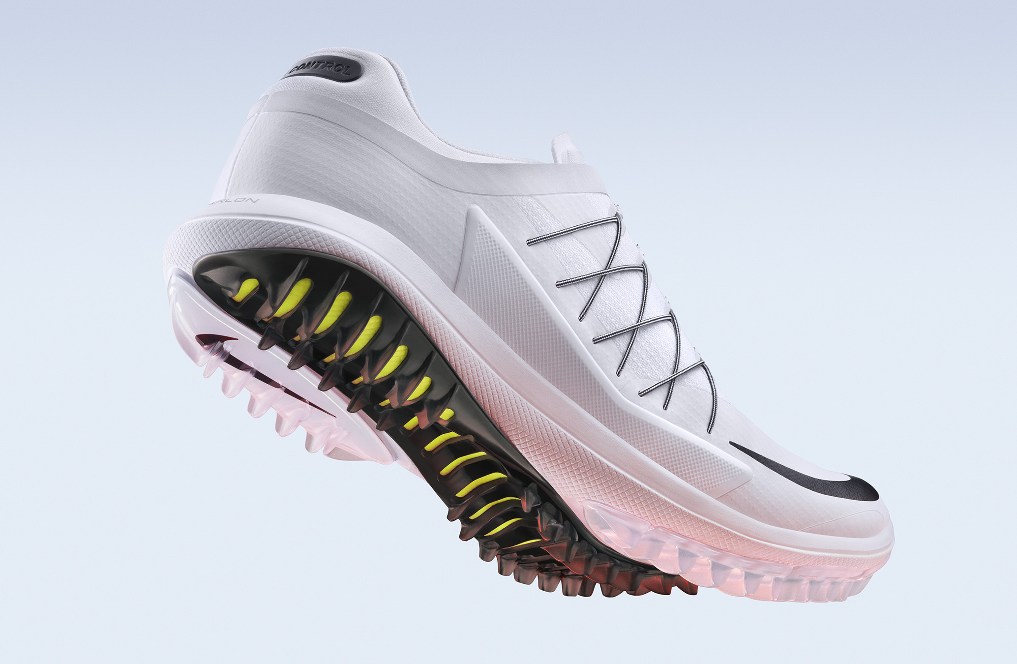 Storen kolonie Grappig Rory McIlroy debuts new spikeless Nike Lunar Control Vapor shoes at the  WGC-HSBC Champions | This is the Loop | Golf Digest
