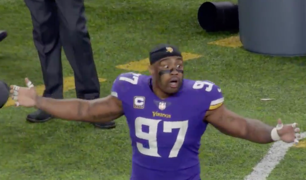 Vikings' Everson Griffen reportedly in hospital after troubling