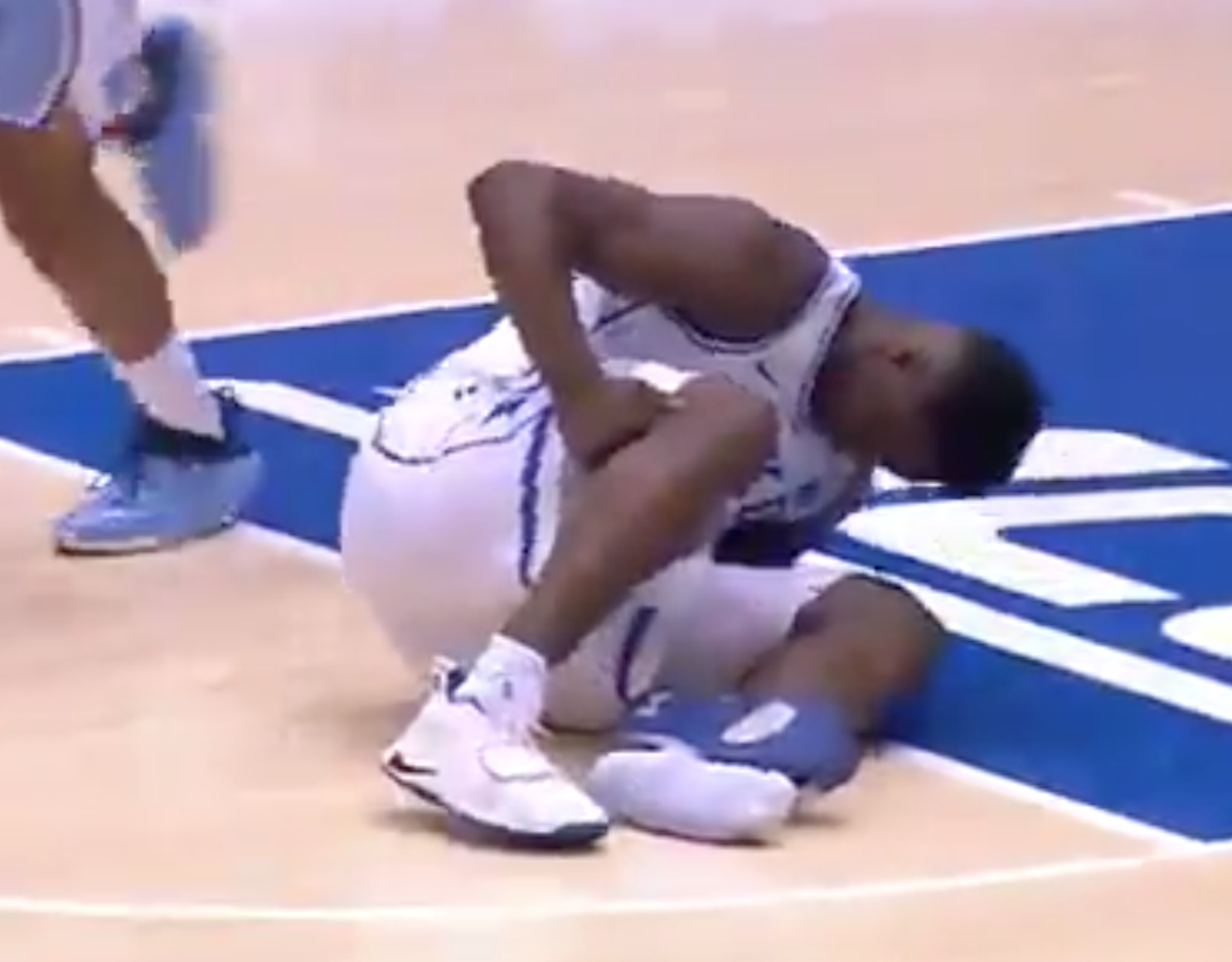 Duke player Zion Williamson injured when Nike shoe blows apart in game