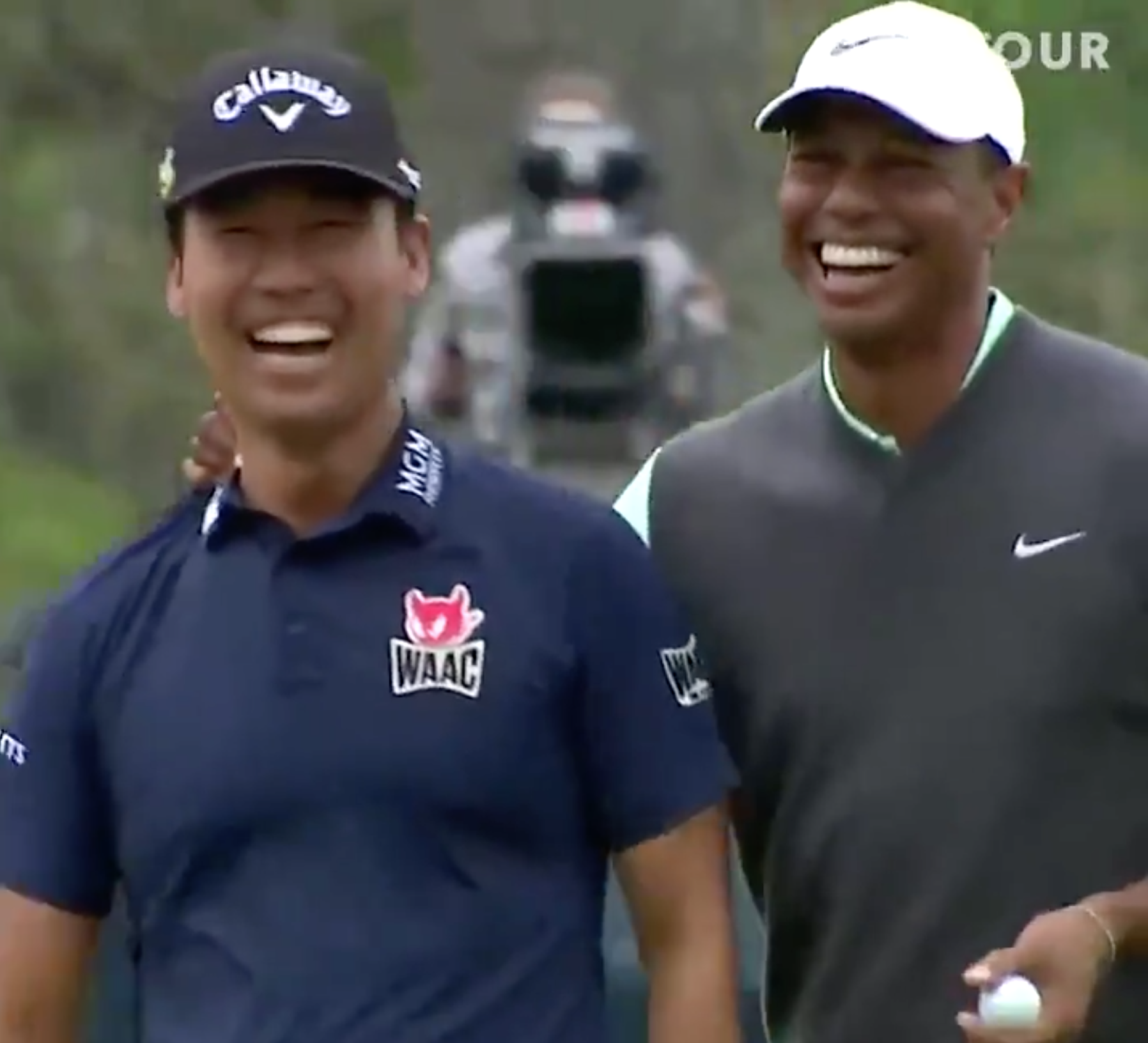 Players Championship 2019 Tiger Woods Playfully Mocks Kevin Na On 17 Both Get A Huge Kick Out Of It Golf News And Tour Information Golf Digest