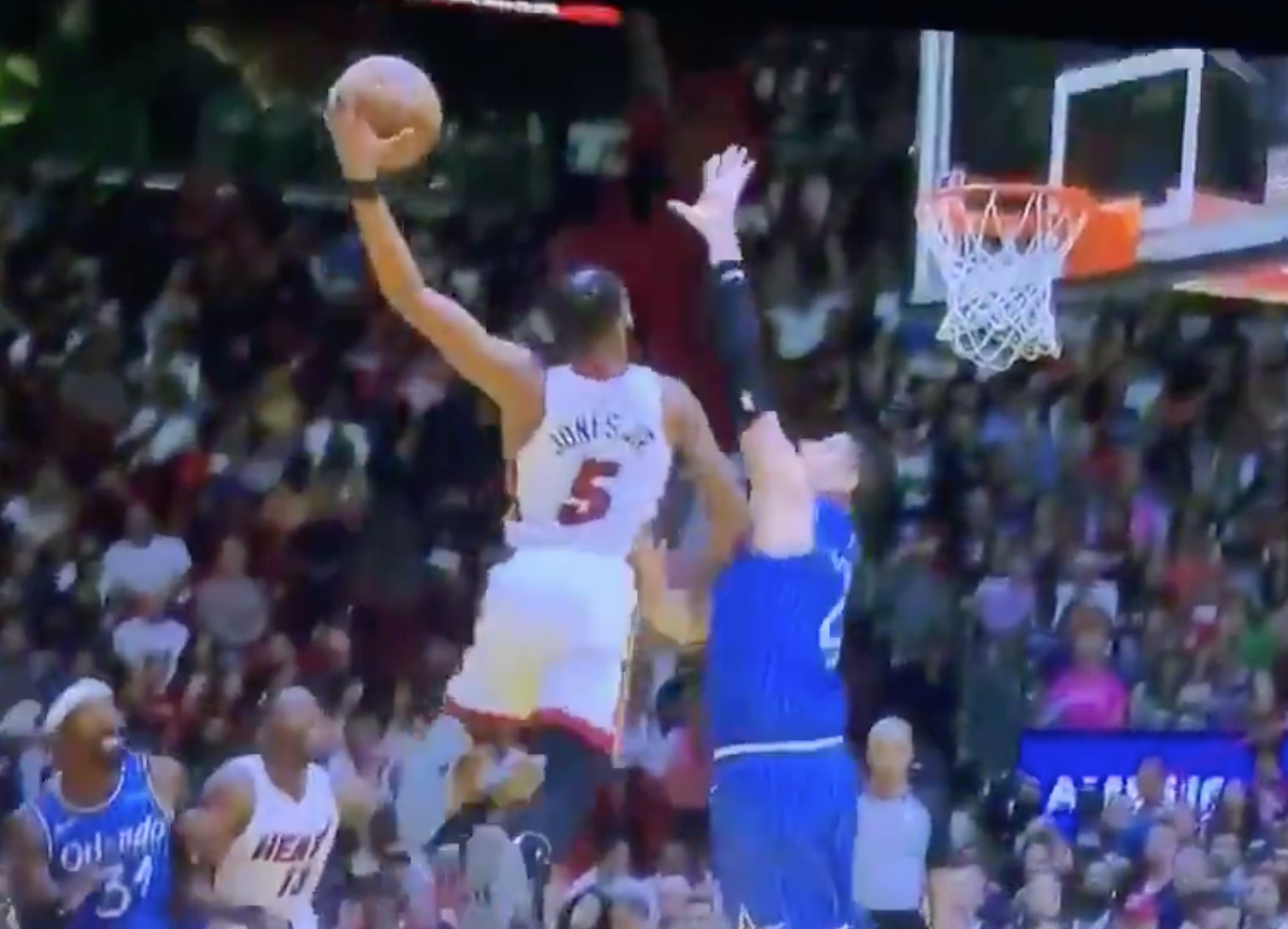 WATCH  NBA Youngster Dunks Over 7ft Shaquille O'Neal To Win Slam