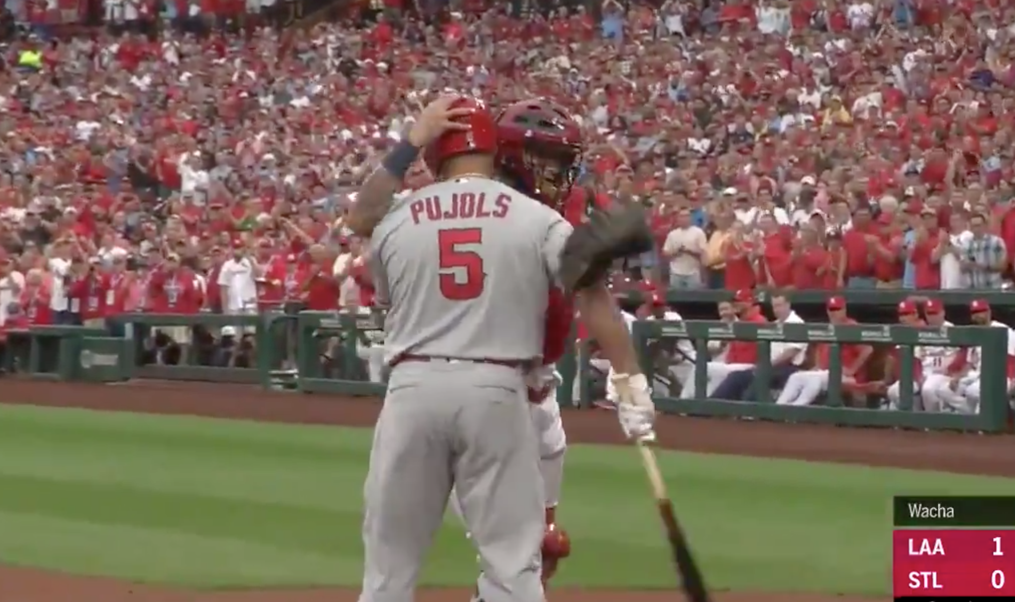 Pujols returns to Cardinals, gets standing ovation in Jupiter