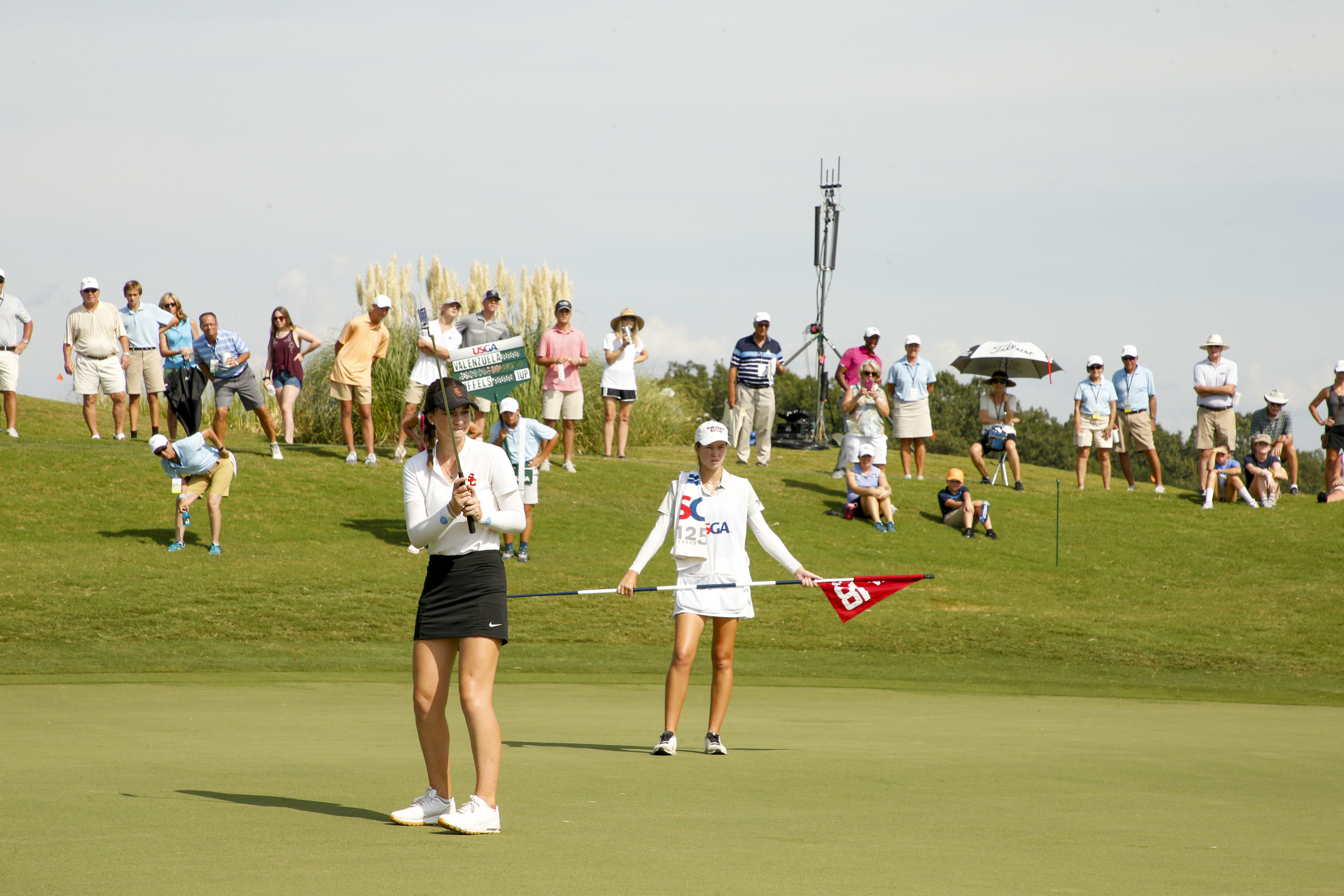 Gabriela Ruffels Unflappable Despite Losing A Lead And Her Caddie Rallies For A 1 Up Victory In The U S Women S Amateur Golf News And Tour Information Golf Digest