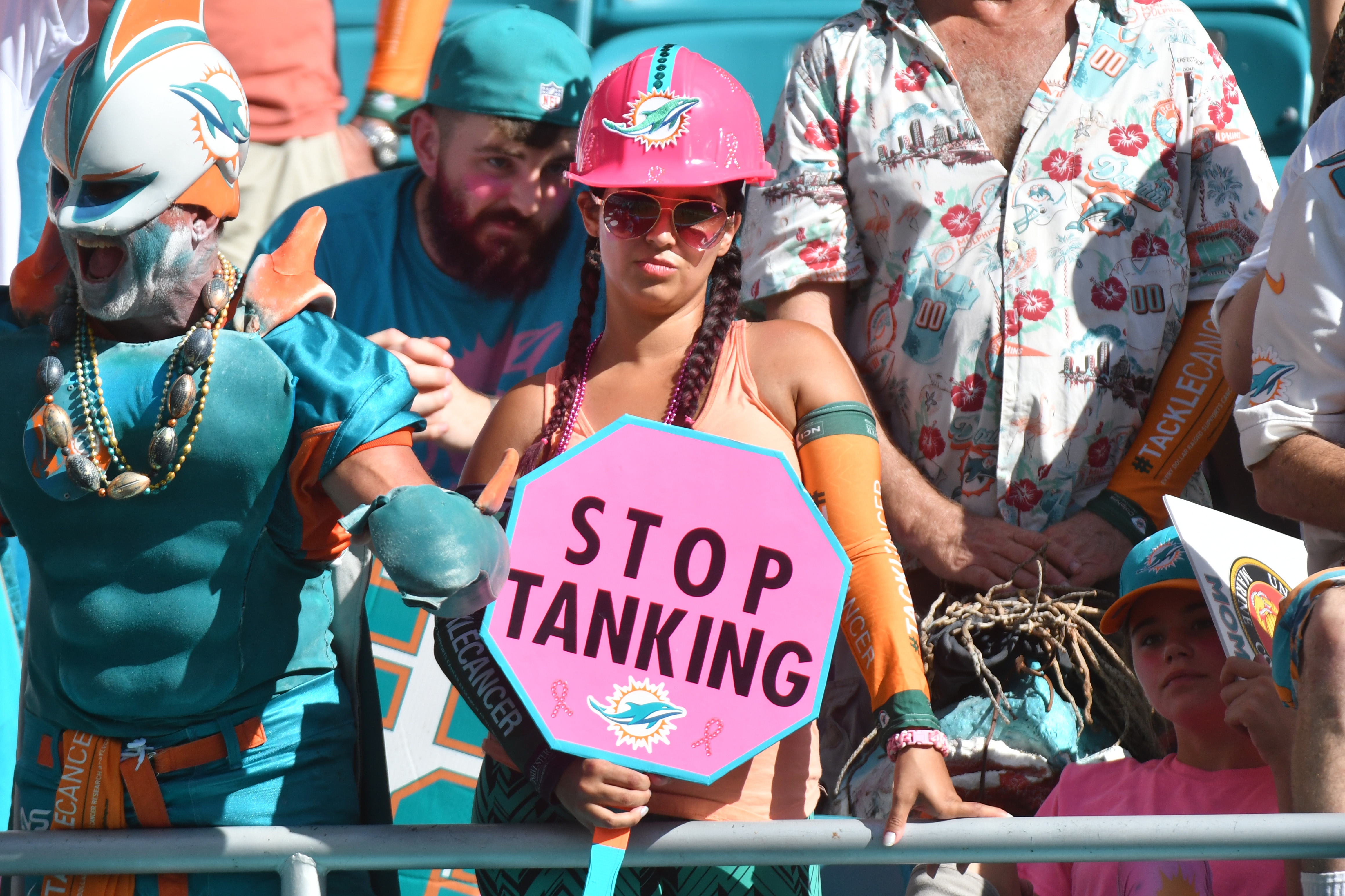 Dolphins coach Mike McDaniel had a hilarious tactic to try to stop