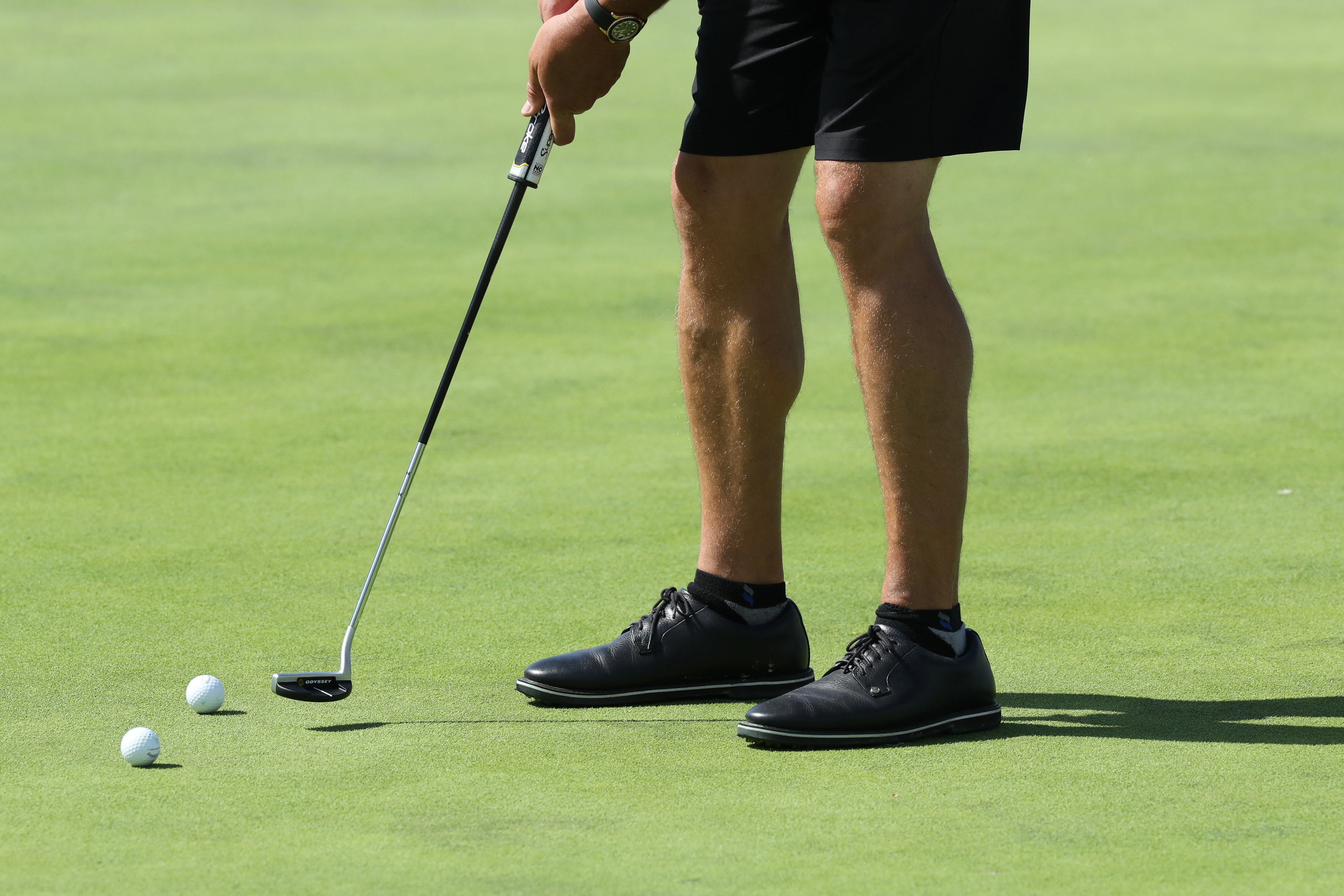 shoes to wear golfing