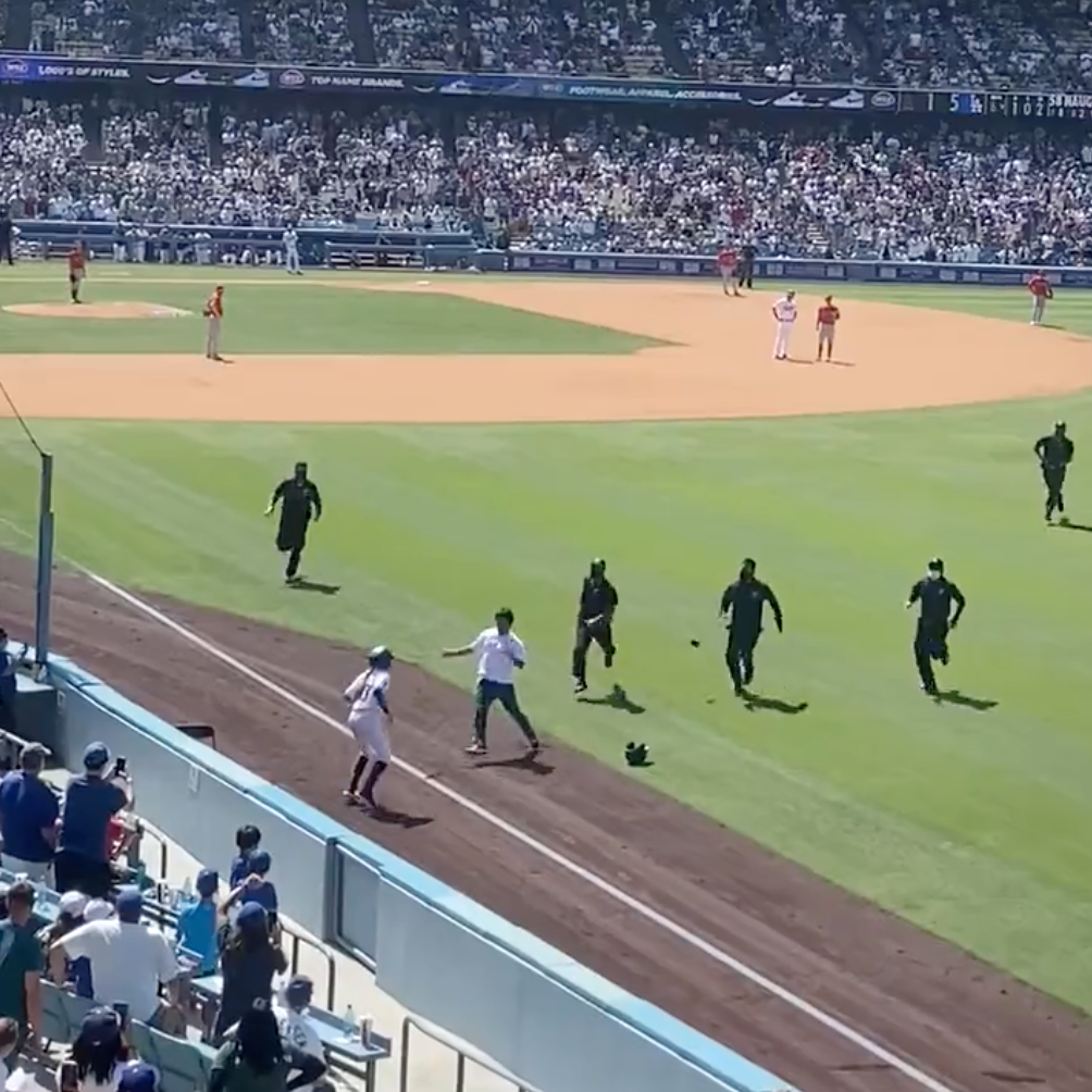 Dodgers ball girl shows up seven security guards, tackles field invader on  her own, This is the Loop
