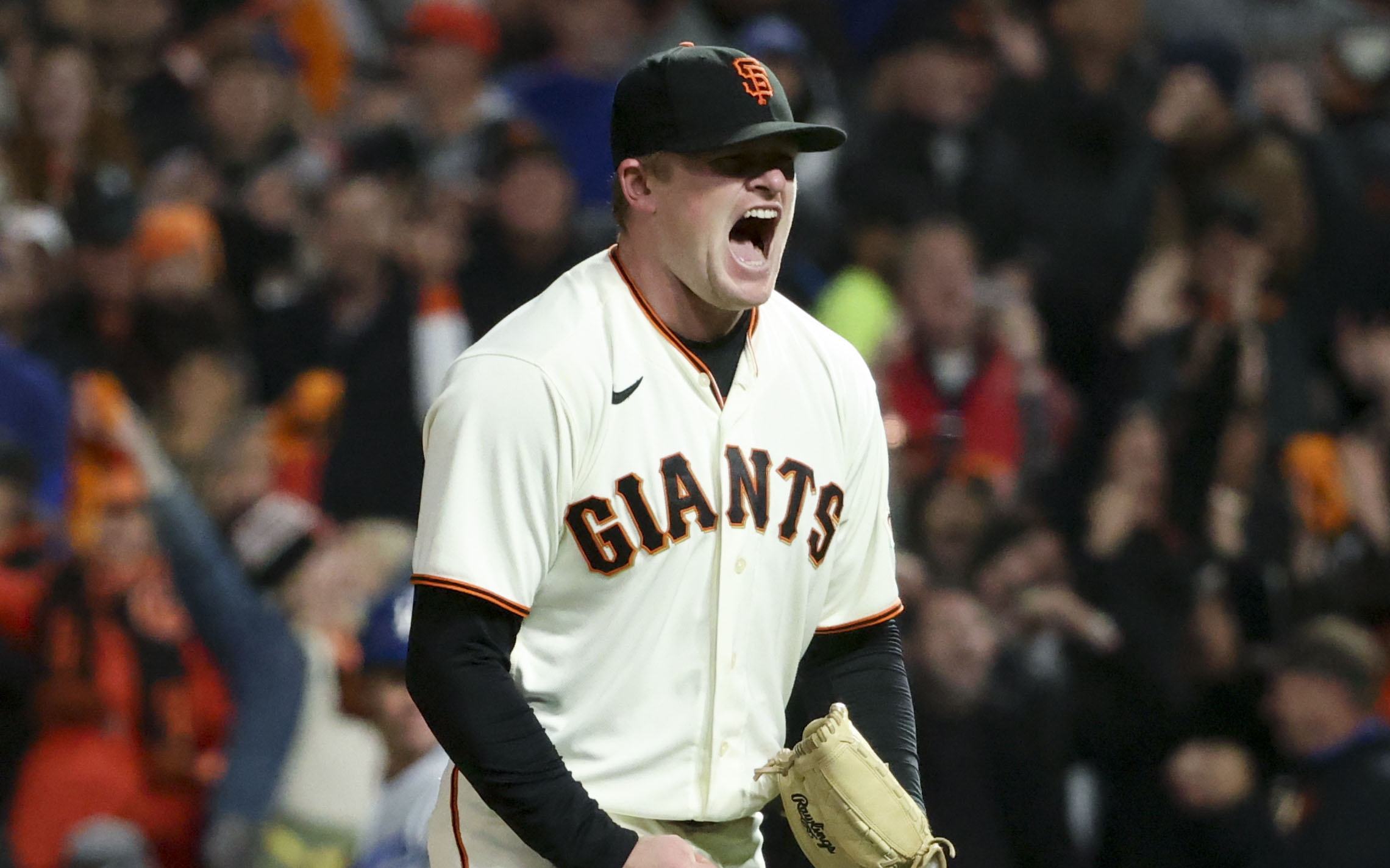 San Francisco Giants' Game 5 starter Logan Webb drinks a disturbing amount  of Red Bull on game days, This is the Loop