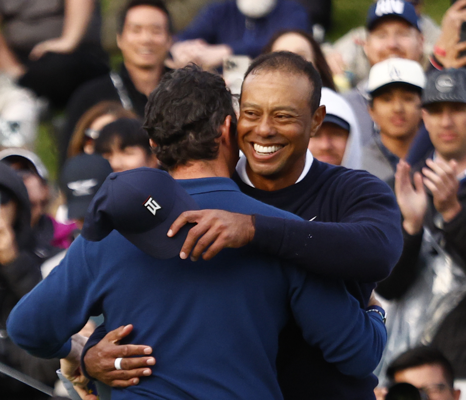 Tiger Woods shows off new Raiders pool table and billiard balls (Yes, even Raiders  balls) - Silver And Black Pride