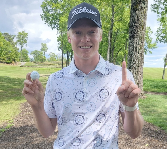 Tour pro who lived in his car makes a hole-in-one to add to an incredible  week in KFT event, Golf News and Tour Information